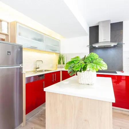 Neuf Pour 11 Pers., 59m², Hyper Centre Saint-lary Soulan, Proche Remontees Mecaniques - Fr-1-296-469 * Saint-Lary-Soulan